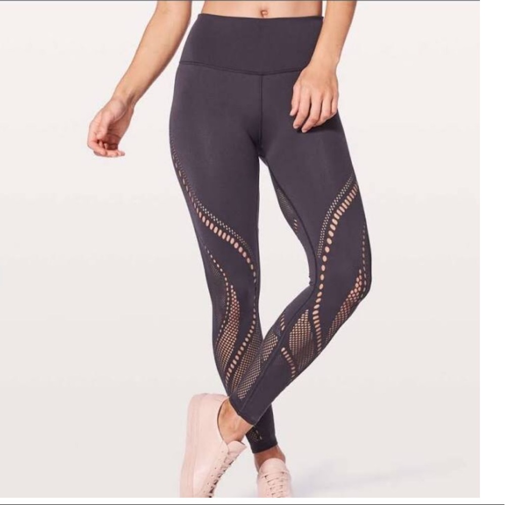 Lululemon Reveal Leggings Sz 4